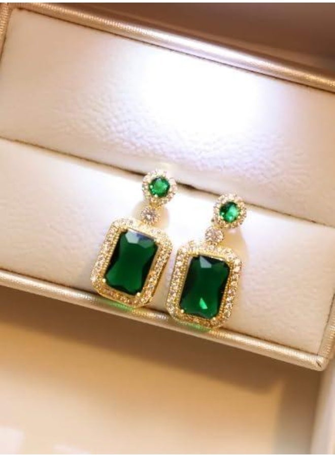 Shein 4pcs/Set Cubic Zirconia Rhinestone Square Stud Earrings, Necklace, Earrings & Ring Set - Image 3